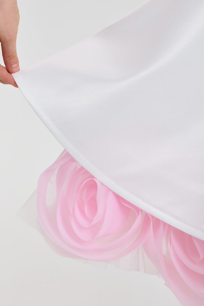 Elegant dress with roses - Image 10